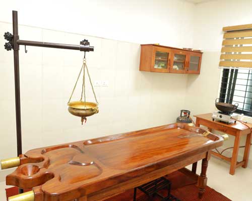 Experience Panchakarma therapies at Oushadhi Hospital with 18 fully equipped theatres